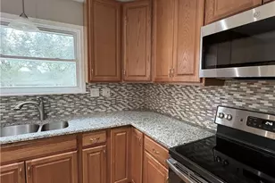7270 Hillcrest Dr, Macungie Boro, PA 18062 - Photo 4