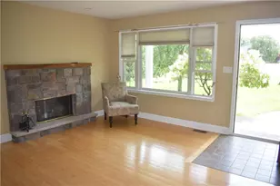 1227 Spring Run Rd, Chestnuthill Twp, PA 18353 - Photo 8
