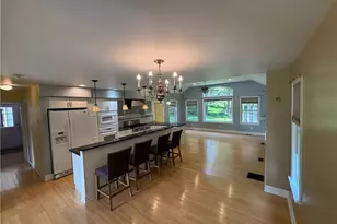 1227 Spring Run Rd, Chestnuthill Twp, PA 18353 - Photo 2