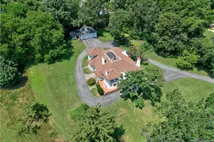 235 Bella Vista Dr, Bethlehem City, PA 18017 - Photo 16