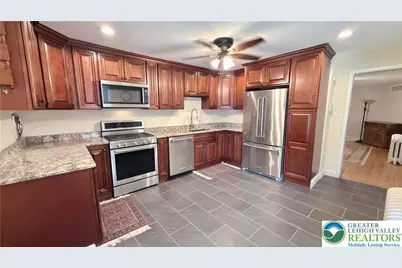 217 Bridge Street #1st Floor, Catasauqua Boro, PA 18032 - Photo 4