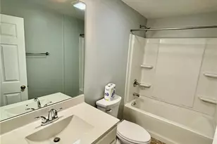 174 Wood St, Nazareth Boro, PA 18064 - Photo 8