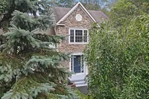 2704 Starlight Terrace, Tobyhanna, PA 18466 - Photo 2