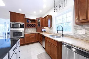 162 Oak Ridge Dr, Milford, PA 18337 - Photo 10