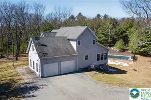 162 Oak Ridge Dr, Milford, PA 18337 - Photo 2