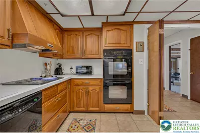100 S Greenwood Avenue, Easton, PA 18045 - Photo 28