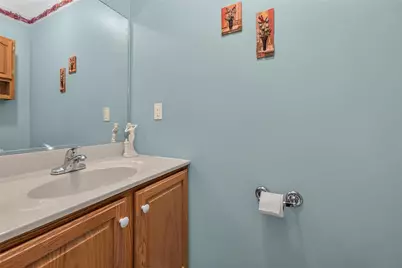 5 Monmouth Court, Forks Twp, PA 18040 - Photo 2