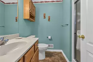 5 Monmouth Ct, Forks Twp, PA 18040 - Photo 12