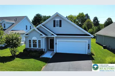 4633 Freedom Way, Upper Saucon Township, PA 18034 - Photo 2