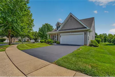 51 Glenmoor Circle N, Palmer Twp, PA 18045 - Photo 4