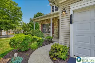 51 Glenmoor Cir N, Palmer Twp, PA 18045 - Photo 10