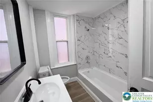 517 W Norwegian St, Pottsville, PA 17901 - Photo 4