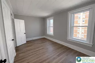 517 W Norwegian St, Pottsville, PA 17901 - Photo 10