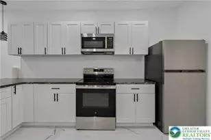 916 Center St, Bethlehem City, PA 18018 - Photo 12