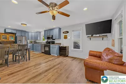 432 Birch Street, East Stroudsburg, PA 18301 - Photo 6