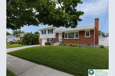 1972 Collingswood Drive, Bethlehem City, PA 18018 - Photo 2