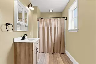 4423 W Mountain View Dr, Lehigh Township, PA 18088 - Photo 24