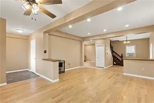 4423 W Mountain View Dr, Lehigh Township, PA 18088 - Photo 8