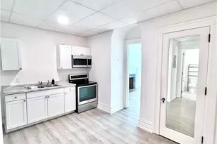 1119 W Hamilton St, Allentown City, PA 18101 - Photo 2