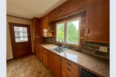 550 W Franklin Street, Slatington Boro, PA 18080 - Photo 16