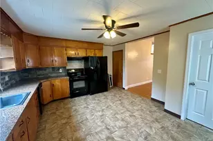 550 W Franklin St, Slatington Boro, PA 18080 - Photo 14