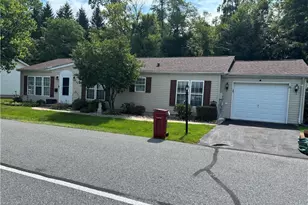 11 Abbey Rd, Easton, PA 18040 - Photo 2