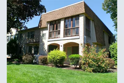 2946 Aronimink Place #2946, Macungie Boro, PA 18062 - Photo 2
