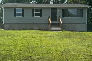 102 Charlotte Way, East Stroudsburg, PA 18302 - Photo 1