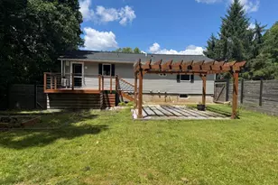 102 Charlotte Way, East Stroudsburg, PA 18302 - Photo 2