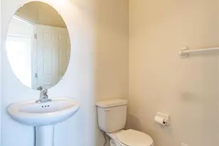 1434 Black Forest Dr, South Whitehall Township, PA 18104 - Photo 4