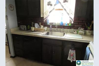 531 Mountain View Road, Lower Nazareth Twp, PA 18064 - Photo 6