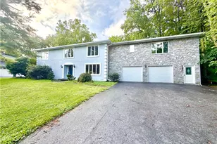 6133 Muhlenberg Ct, Bethlehem City, PA 18017 - Photo 2