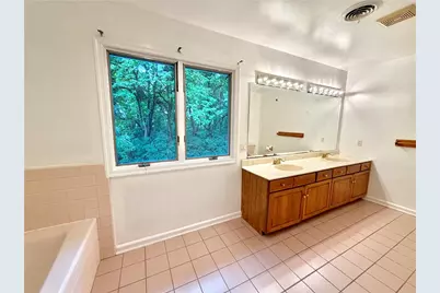 6133 Muhlenberg Court, Bethlehem City, PA 18017 - Photo 32