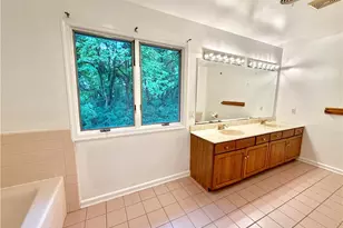 6133 Muhlenberg Ct, Bethlehem City, PA 18017 - Photo 32