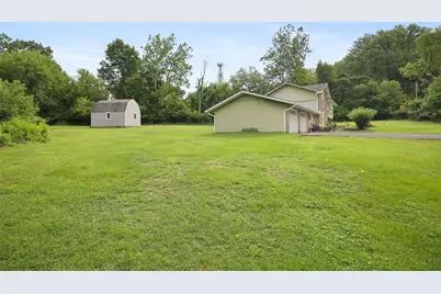 2371 Honeysuckle Road, Allentown City, PA 18103 - Photo 4
