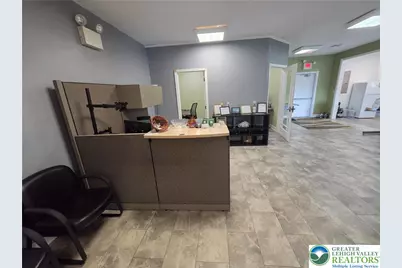 4295 Tilghman Street #2nd floor, Allentown City, PA 18104 - Photo 4