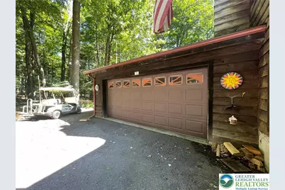 7 Libra Mew, Lake Ariel, PA 18436 - Photo 2