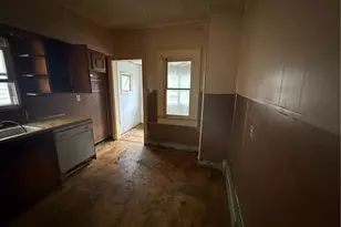 302 W Spruce St, Tamaqua Boro, PA 18252 - Photo 4