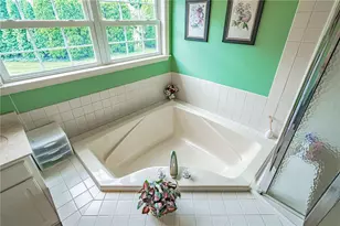 13 Somerset Ln, Palmer Twp, PA 18045 - Photo 30