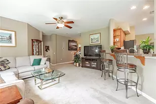 13 Somerset Ln, Palmer Twp, PA 18045 - Photo 2