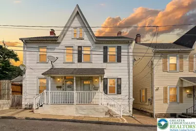 916 Geissinger Street, Bethlehem, PA 18018 - Photo 1