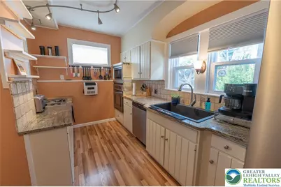 302 N 5th Street, Emmaus Boro, PA 18049 - Photo 6