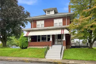 404 N 3rd St, Emmaus Boro, PA 18049 - Photo 1