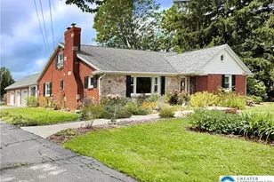 549 Nazareth Dr, Moore Township, PA 18014 - Photo 1