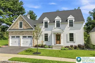 4369 Stonebridge Dr, Upper Saucon Township, PA 18015 - Photo 2