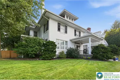 804 W Broad Street, Quakertown Boro, PA 18951 - Photo 2