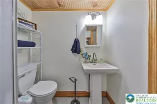 2153 Meadow Lake Rd, Chestnuthill Twp, PA 18353 - Photo 12