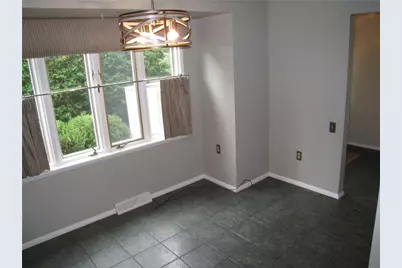 301 Carver Drive, Bethlehem City, PA 18017 - Photo 10