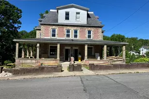 348 N 8th St, Bangor, PA 18013 - Photo 1