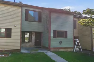 1705 Sequoia Ct, South Whitehall Township, PA 18104 - Photo 6